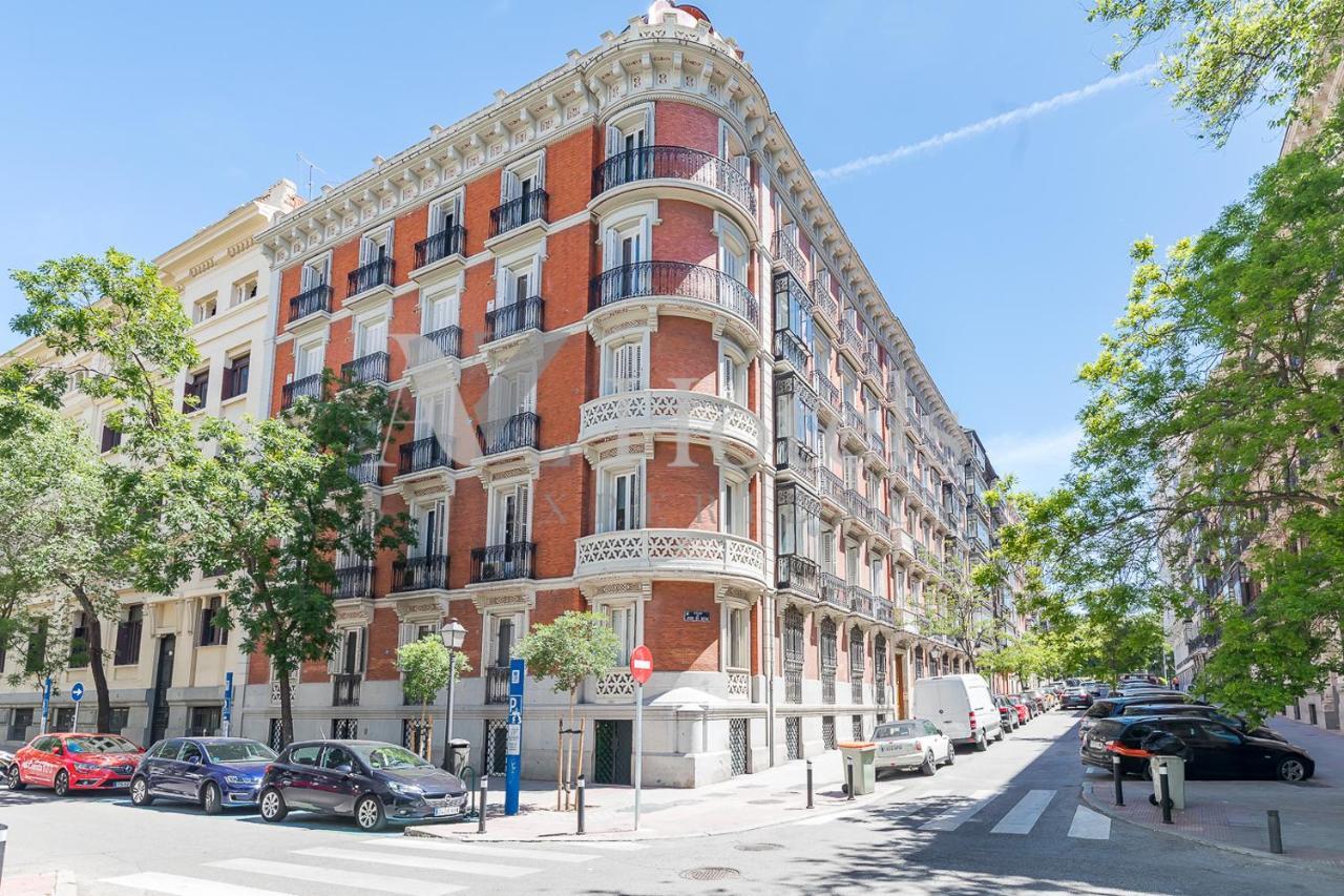 Ayz Juan De Mena - Auto Check-In Property Madrid Exterior photo